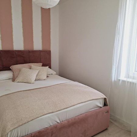 Apartman Maja **** Šibenik Exterior foto